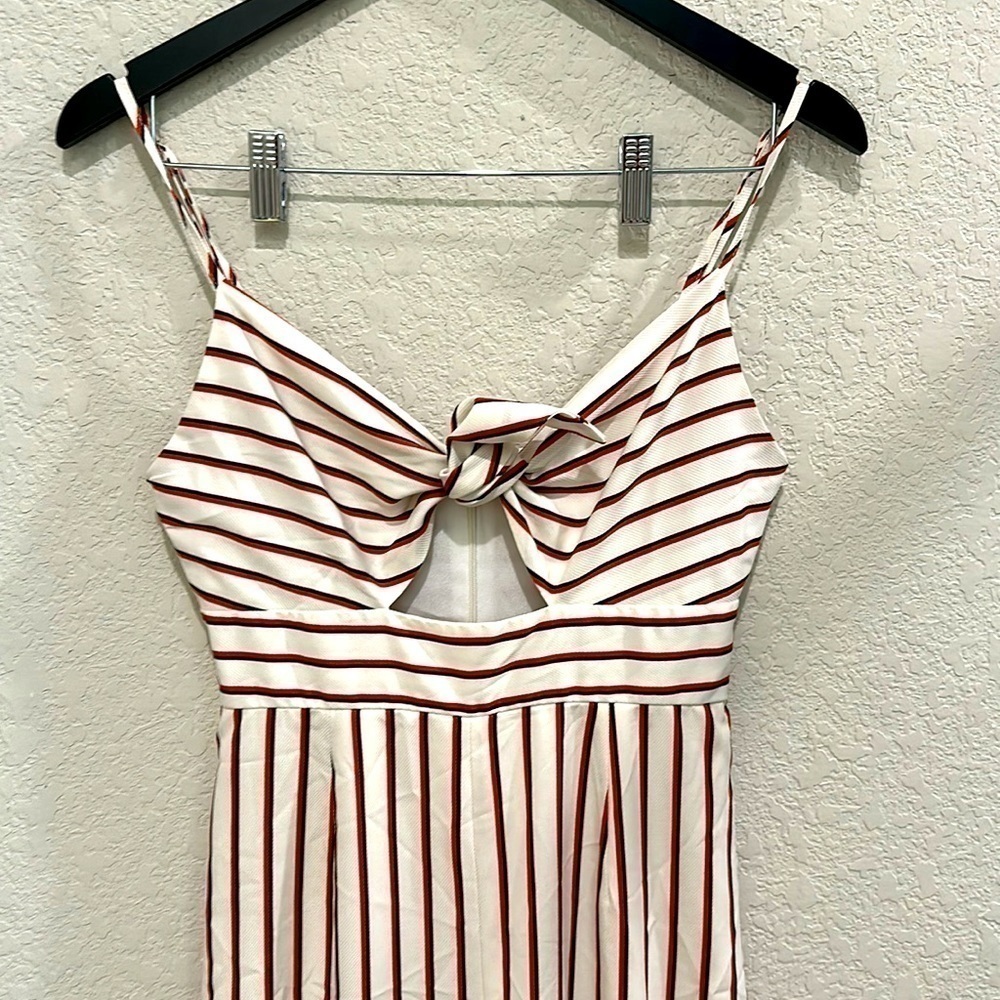 Forever 21 romper size S - Picture 2 of 5